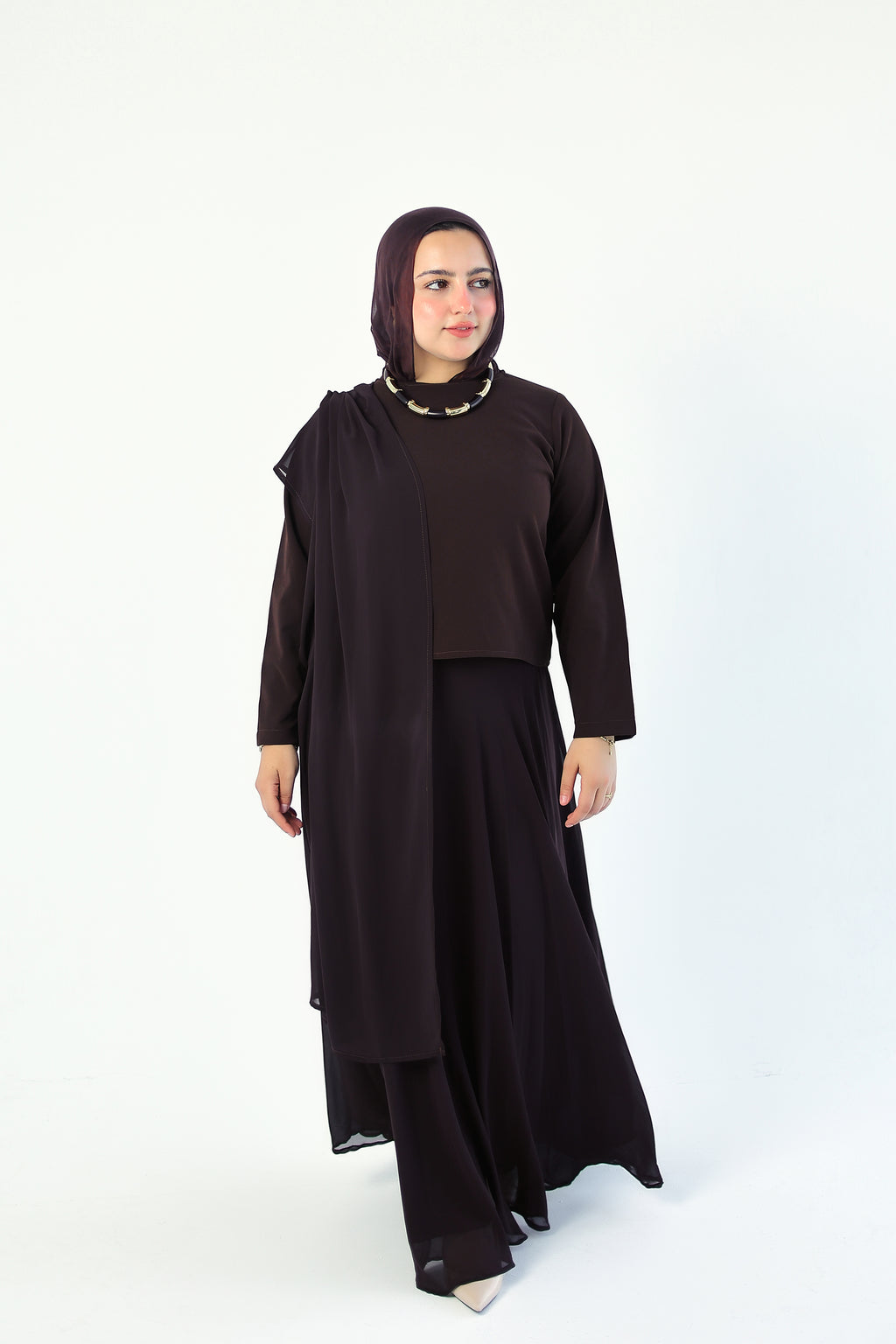 The Anuket Three-Piece Set Brown