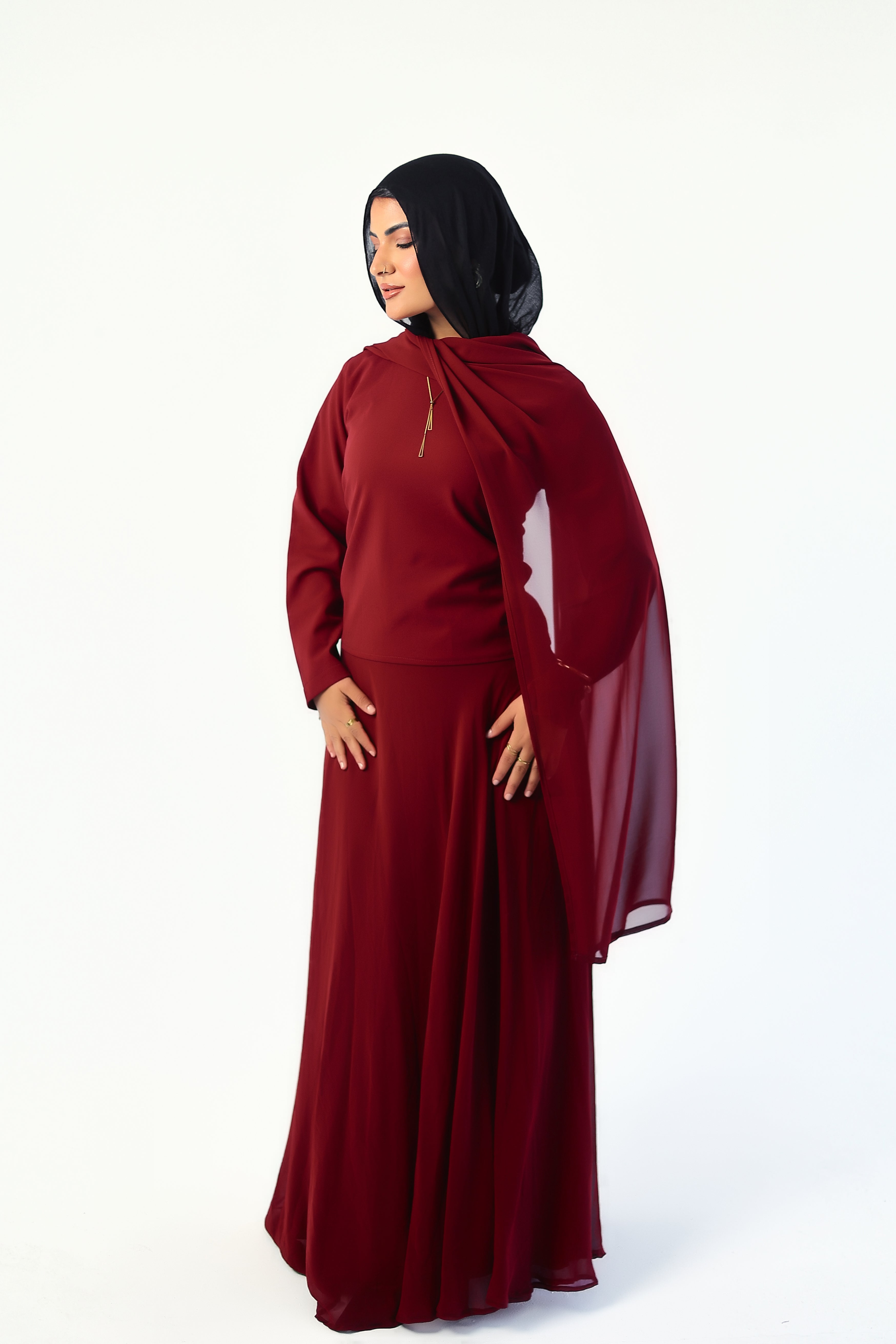 The Anuket Three-Piece Set Burgundy